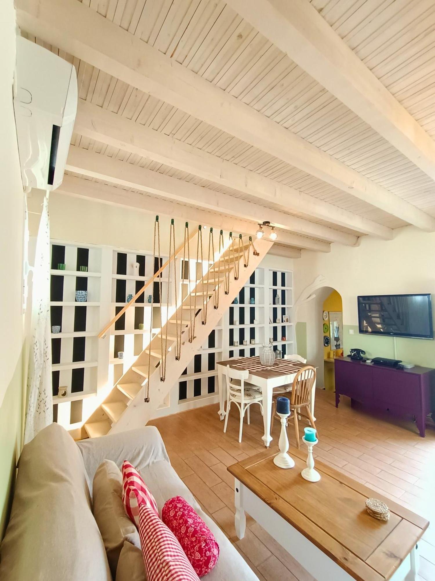 הוילה "Wonderland" Nest נאפפליו מראה חיצוני תמונה